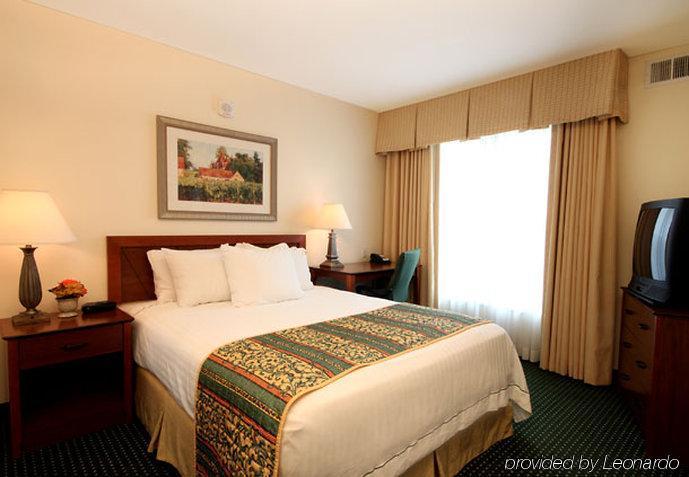Residence Inn Des Moines West At Jordan Creek Town Center Вест-Де-Мойн Номер фото