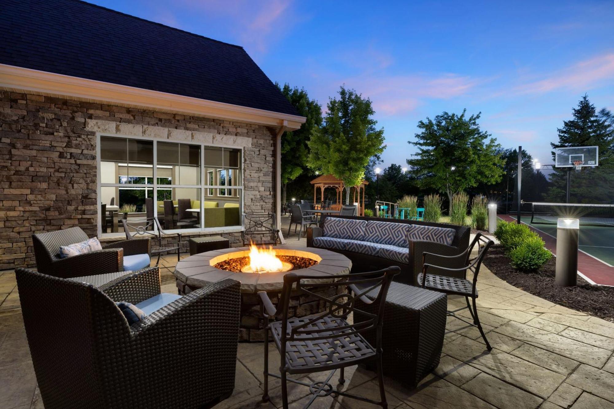 Residence Inn Des Moines West At Jordan Creek Town Center Вест-Де-Мойн Екстер'єр фото