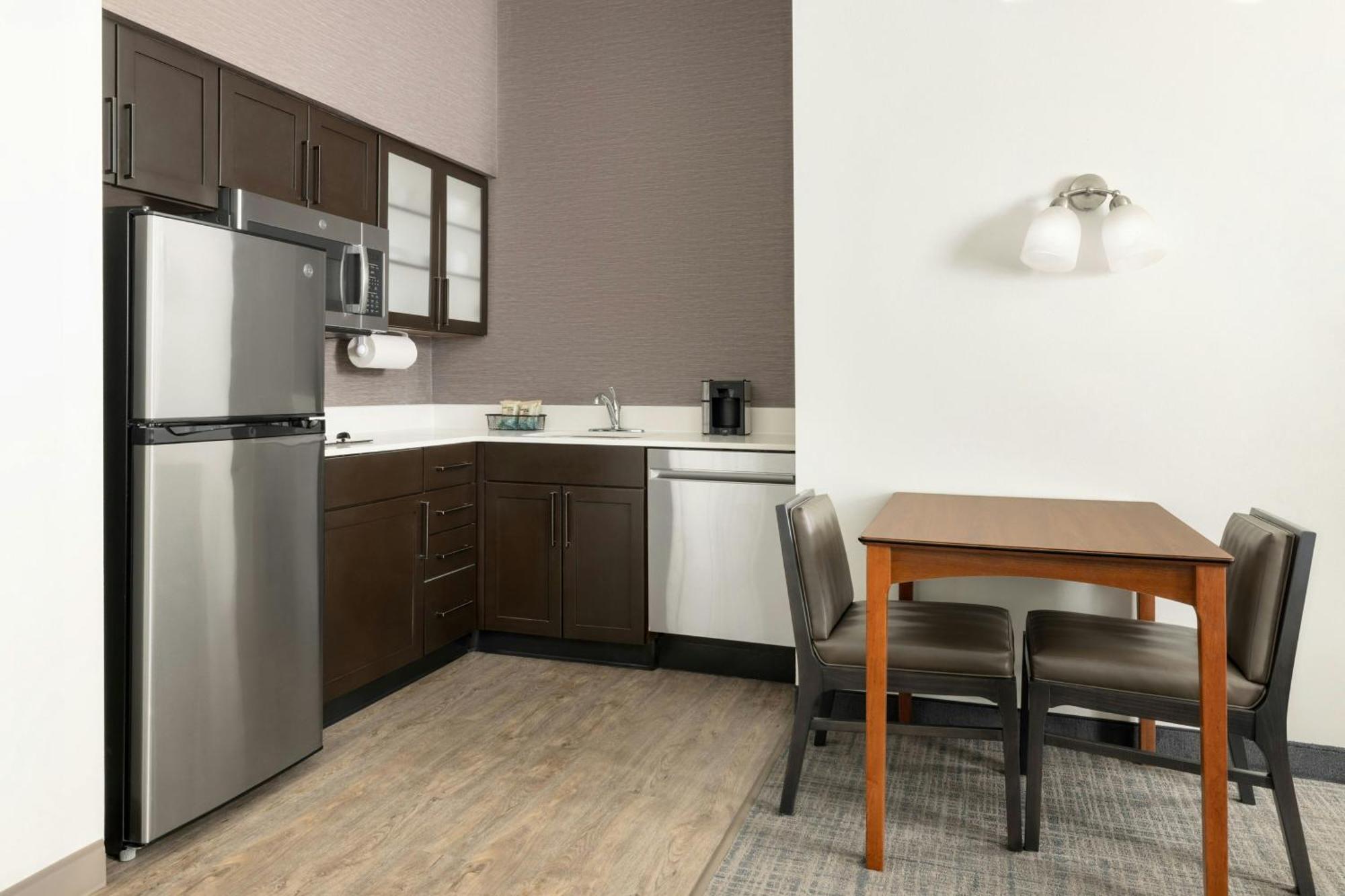 Residence Inn Des Moines West At Jordan Creek Town Center Вест-Де-Мойн Екстер'єр фото